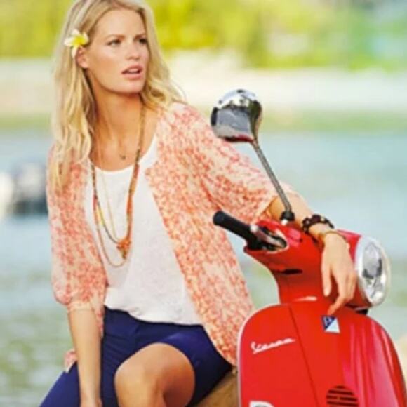 Cabi 756 Emerson Silk Blouse in Coral – NWT Size Medium - Picture 4 of 4